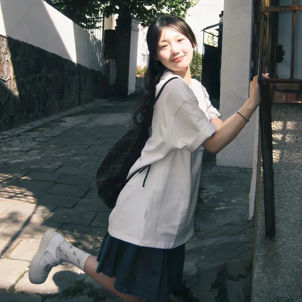 形单影只 海报